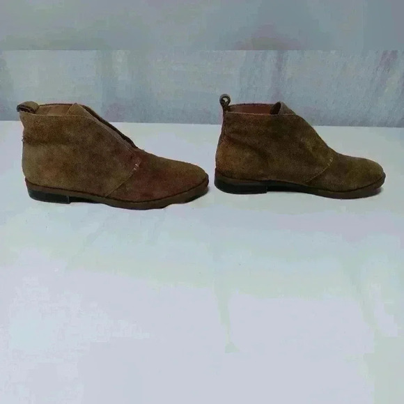 Franco Sarto Suede Leather  Pull on Ankle boots. Ladies size 7 - Picture 3 of 8